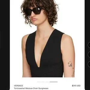VERSACE HAVANA CHAIN CUT OUT MEDUSA HARDWARE ON TEMPLES SUNGLASSES Versace Black Medusa Chain Sunglasses Versace main image 4